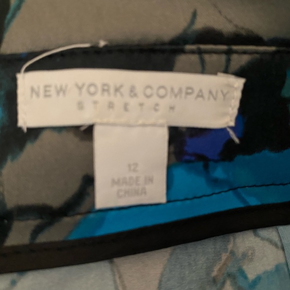 pencil skirt from New York & Company. Good quality like new. - Picture 3 of 5